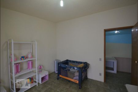 Casa à venda com 554m², 4 quartos e 4 vagas Casa à venda com 554m², 4 quartos e 4 vagasQuarto 2