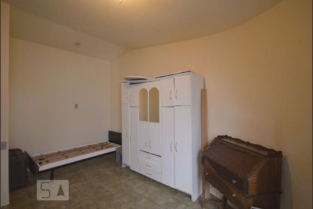 Casa à venda com 554m², 4 quartos e 4 vagas Casa à venda com 554m², 4 quartos e 4 vagasQuarto 4