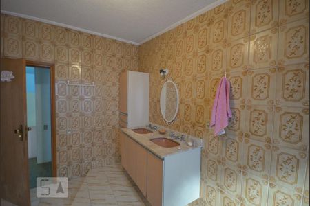 Casa à venda com 554m², 4 quartos e 4 vagas Casa à venda com 554m², 4 quartos e 4 vagasBanheiro Social