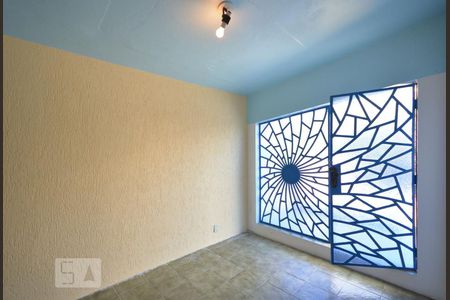 Casa à venda com 554m², 4 quartos e 4 vagas Casa à venda com 554m², 4 quartos e 4 vagasVaranda Interna