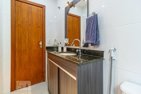 Casa à venda com 156m², 3 quartos e 1 vaga Casa à venda com 156m², 3 quartos e 1 vagaBanheiro Social 1