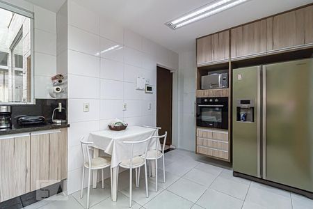 Casa à venda com 156m², 3 quartos e 1 vaga Casa à venda com 156m², 3 quartos e 1 vagaCozinha