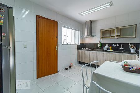 Casa à venda com 156m², 3 quartos e 1 vaga Casa à venda com 156m², 3 quartos e 1 vagaCozinha