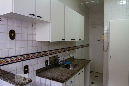 Apartamento à venda com 76m², 2 quartos e 1 vaga Apartamento à venda com 76m², 2 quartos e 1 vagaCozinha