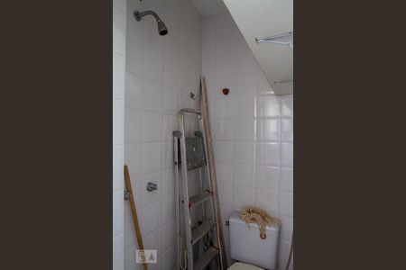 Apartamento à venda com 76m², 2 quartos e 1 vaga Apartamento à venda com 76m², 2 quartos e 1 vagaBanheiro de Serviço