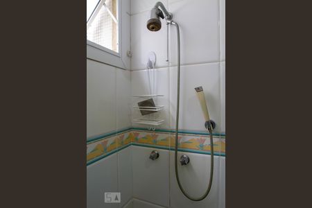 Apartamento à venda com 76m², 2 quartos e 1 vaga Apartamento à venda com 76m², 2 quartos e 1 vagaBanheiro Social