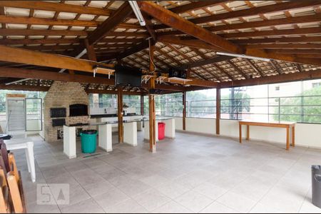 Apartamento à venda com 70m², 3 quartos e 2 vagas Apartamento à venda com 70m², 3 quartos e 2 vagasÁrea comum - Churrasqueira