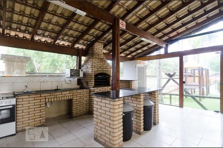 Apartamento à venda com 70m², 3 quartos e 2 vagas Apartamento à venda com 70m², 3 quartos e 2 vagasÁrea comum - Churrasqueira