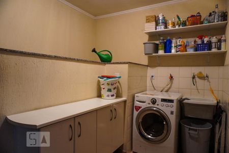 Casa à venda com 178m², 3 quartos e 5 vagas Casa à venda com 178m², 3 quartos e 5 vagasÁrea de Serviço