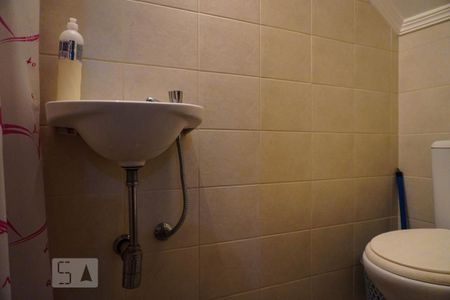 Casa à venda com 178m², 3 quartos e 5 vagas Casa à venda com 178m², 3 quartos e 5 vagasBanheiro de Serviço