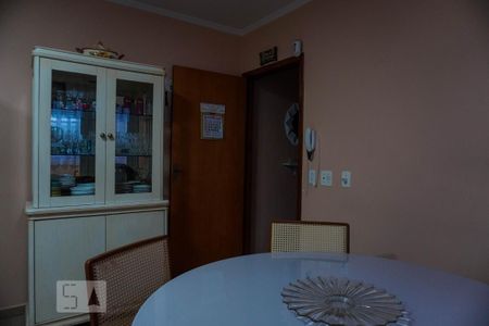 Casa à venda com 178m², 3 quartos e 5 vagas Casa à venda com 178m², 3 quartos e 5 vagasSala de Jantar