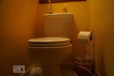 Casa à venda com 178m², 3 quartos e 5 vagas Casa à venda com 178m², 3 quartos e 5 vagasLavabo