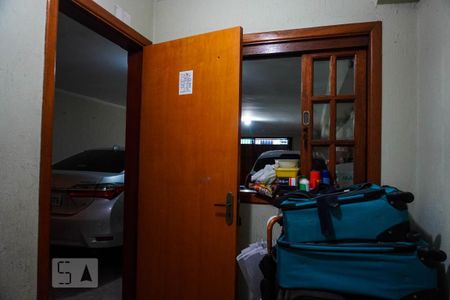 Casa à venda com 178m², 3 quartos e 5 vagas Casa à venda com 178m², 3 quartos e 5 vagasQuarto de Serviço