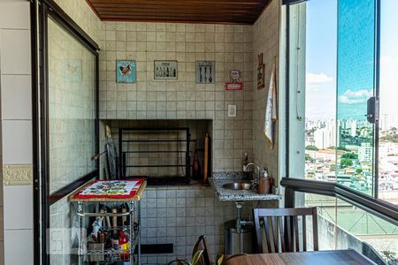 Apartamento à venda com 250m², 4 quartos e 4 vagas Apartamento à venda com 250m², 4 quartos e 4 vagasVaranda gourmet