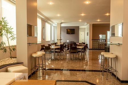 Apartamento à venda com 250m², 4 quartos e 4 vagas Apartamento à venda com 250m², 4 quartos e 4 vagasÁrea comum - Salão de festas