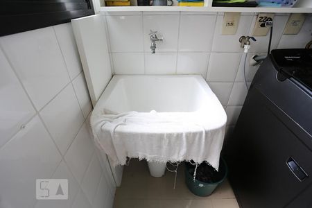 Apartamento à venda com 76m², 3 quartos e 2 vagas Apartamento à venda com 76m², 3 quartos e 2 vagasÁrea de Serviço