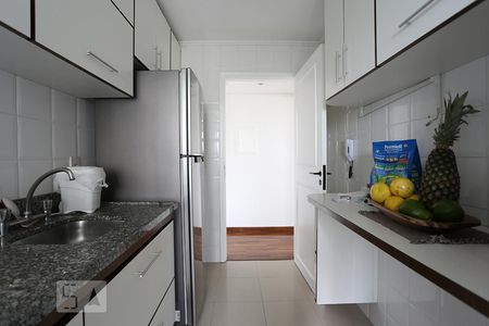 Apartamento à venda com 76m², 3 quartos e 2 vagas Apartamento à venda com 76m², 3 quartos e 2 vagasCozinha