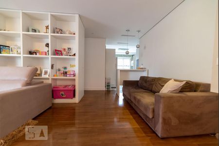 Apartamento à venda com 144m², 3 quartos e 3 vagas Apartamento à venda com 144m², 3 quartos e 3 vagasSala de Estar