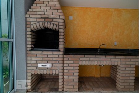 Apartamento à venda com 144m², 3 quartos e 3 vagas Apartamento à venda com 144m², 3 quartos e 3 vagasÁrea comum - Churrasqueira