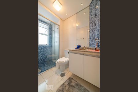 Apartamento à venda com 144m², 3 quartos e 3 vagas Apartamento à venda com 144m², 3 quartos e 3 vagasBanheiro da Suíte 2