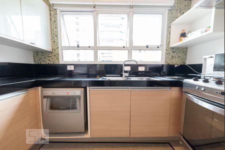Apartamento à venda com 144m², 3 quartos e 3 vagas Apartamento à venda com 144m², 3 quartos e 3 vagasCozinha - Armários