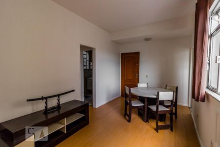Sala de apartamento para alugar com 1 quarto, 60m² em Zumbi, Rio de Janeiro