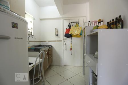 Cozinha de kitnet/studio para alugar com 1 quarto, 36m² em Vila Buarque, São Paulo