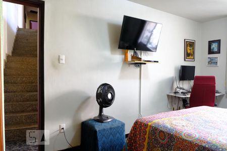 Casa à venda com 280m², 4 quartos e 2 vagasQuarto 1 - primeiro andar