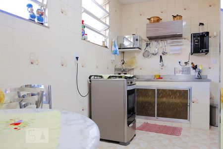 Casa à venda com 280m², 4 quartos e 2 vagasCozinha