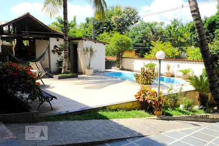 Casa à venda com 280m², 4 quartos e 2 vagasÁrea externa