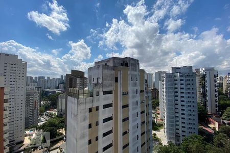 Apartamento para alugar com 403m², 3 quartos e 2 vagas Apartamento para alugar com 403m², 3 quartos e 2 vagasVista da suíte 1