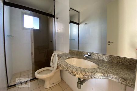 Apartamento para alugar com 403m², 3 quartos e 2 vagas Apartamento para alugar com 403m², 3 quartos e 2 vagasBanheiro da Suíte 1