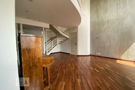 Apartamento para alugar com 403m², 3 quartos e 2 vagas Apartamento para alugar com 403m², 3 quartos e 2 vagasSala