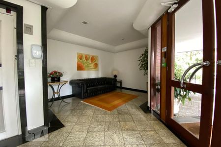 Apartamento para alugar com 403m², 3 quartos e 2 vagas Apartamento para alugar com 403m², 3 quartos e 2 vagasHall Social