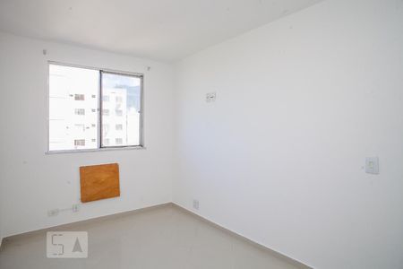 Quarto 2 de apartamento para alugar com 2 quartos, 48m² em Jacarepaguá, Rio de Janeiro