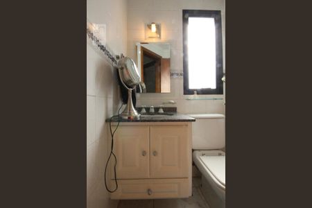 Apartamento à venda com 126m², 4 quartos e 2 vagasBanheiro