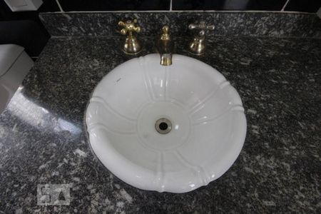 Apartamento à venda com 126m², 4 quartos e 2 vagasBanheiro da Suíte