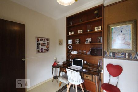 Apartamento à venda com 126m², 4 quartos e 2 vagasQuarto