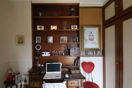 Apartamento à venda com 126m², 4 quartos e 2 vagasQuarto