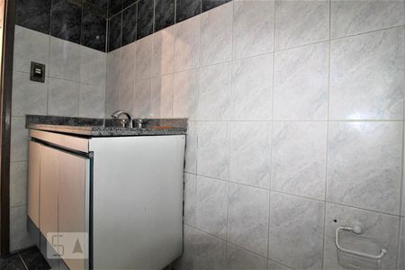 Casa para alugar com 275m², 5 quartos e 4 vagasBanheiro 1 suite