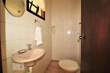 Casa para alugar com 275m², 5 quartos e 4 vagasBanheiro 3 serviço