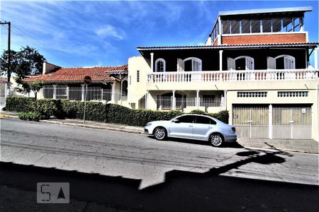 Casa para alugar com 275m², 5 quartos e 4 vagasFachada