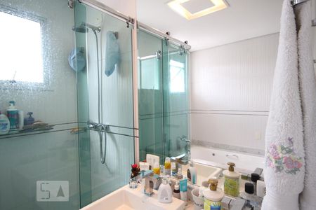 Casa à venda com 380m², 2 quartos e 4 vagasSuíte 1