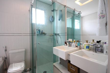 Casa à venda com 380m², 2 quartos e 4 vagasSuíte 1