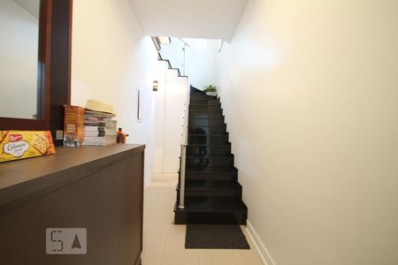 Casa à venda com 380m², 2 quartos e 4 vagasAcesso garagem