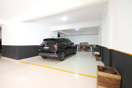 Casa à venda com 380m², 2 quartos e 4 vagasGaragem