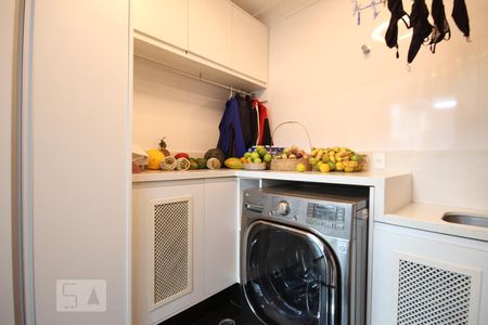 Casa à venda com 380m², 2 quartos e 4 vagasÁrea de serviço