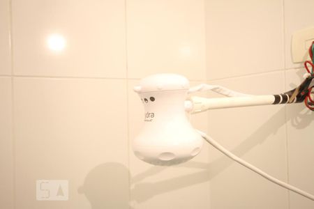 Casa à venda com 380m², 2 quartos e 4 vagasBanheiro de Serviço