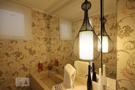 Casa à venda com 380m², 2 quartos e 4 vagasLavabo salão