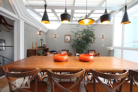 Casa à venda com 380m², 2 quartos e 4 vagasChurrasqueira